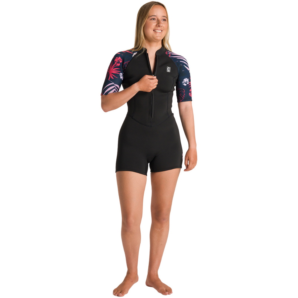 2026 C-Skins Dames NuWave Solace Lite 2/2mm Voorkant Ritssluiting Shorty Wetsuit C-NSOL22SHW - Black / Tropical